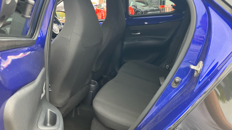 Toyota Aygo X 1.0 VVT-i Edge 5dr Petrol Hatchback